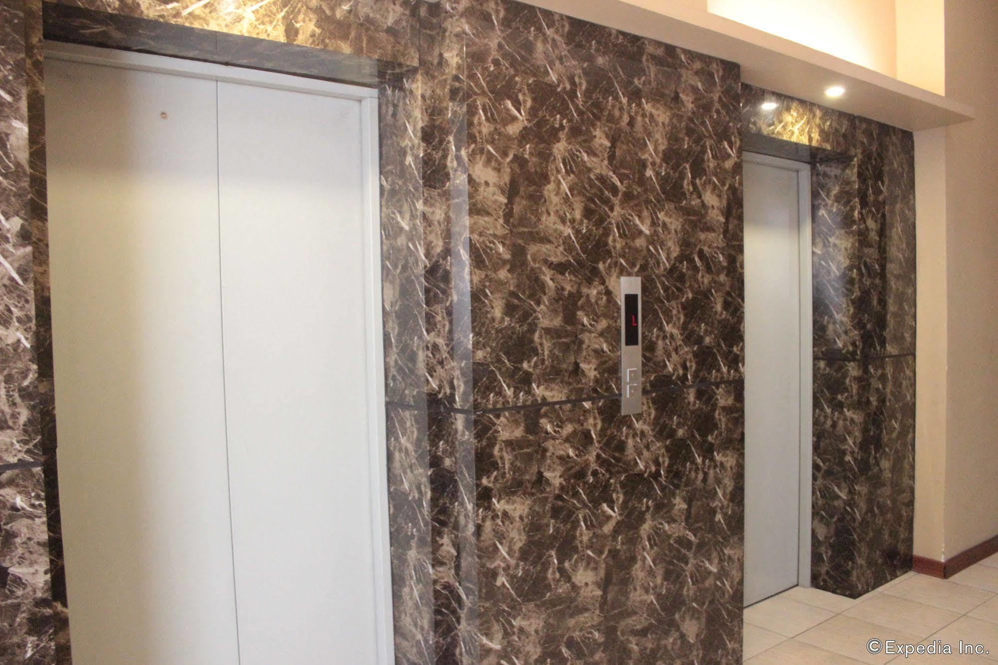 Shaw Residenza Aparthotel Mandaluyong Exterior foto